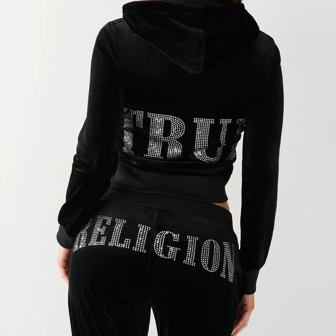 [새제품] 트루 릴리젼 블랙 벨루아 셋업 상품이미지1