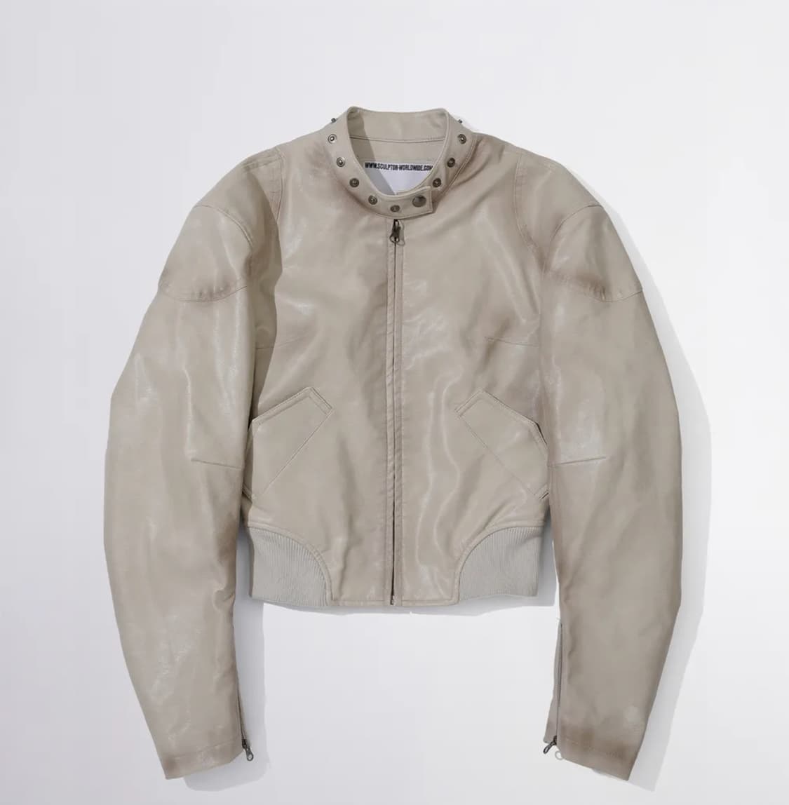 스컬프터 엠보스 폭스 레더 봄버 아이보리 상품이미지1