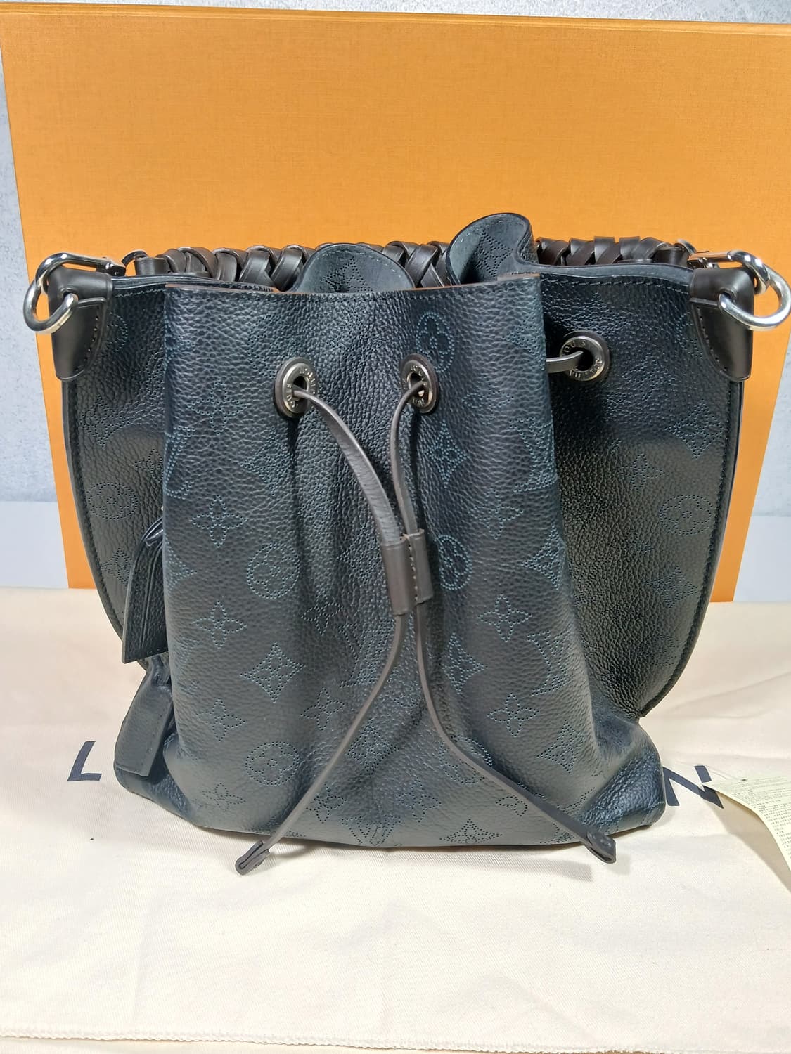 루이비통 마히나 무리아 버킷백 M55800 상품이미지2