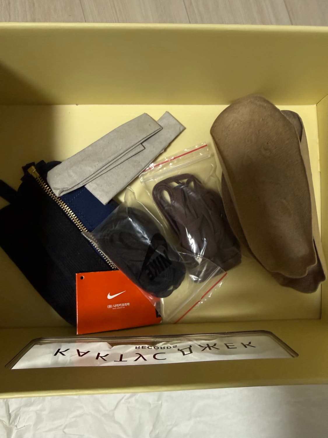 [270] 트래비스스캇 에어포스 캑터스잭 상품이미지9