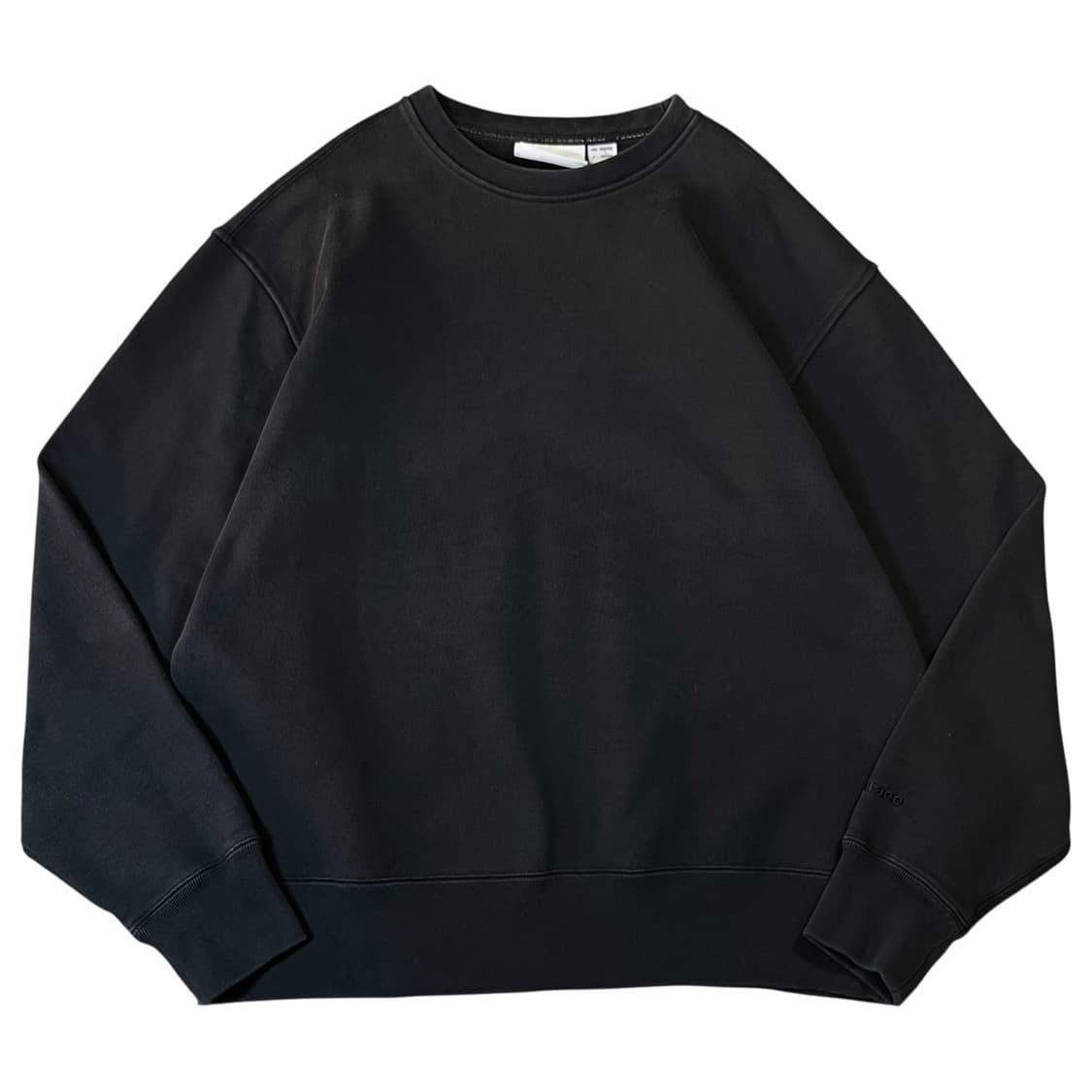 아디다스 퍼렐 휴먼레이스 맨투맨 때 상품이미지1