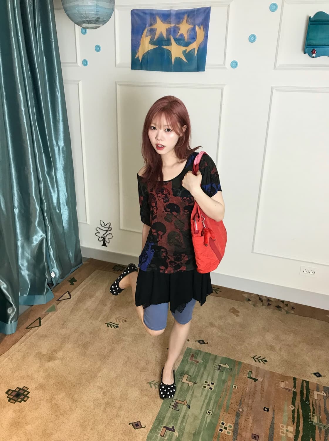 원 숄더 디테일과 언발 스커트  조합으로 스트릿키치 코디셋••💀 상품이미지1