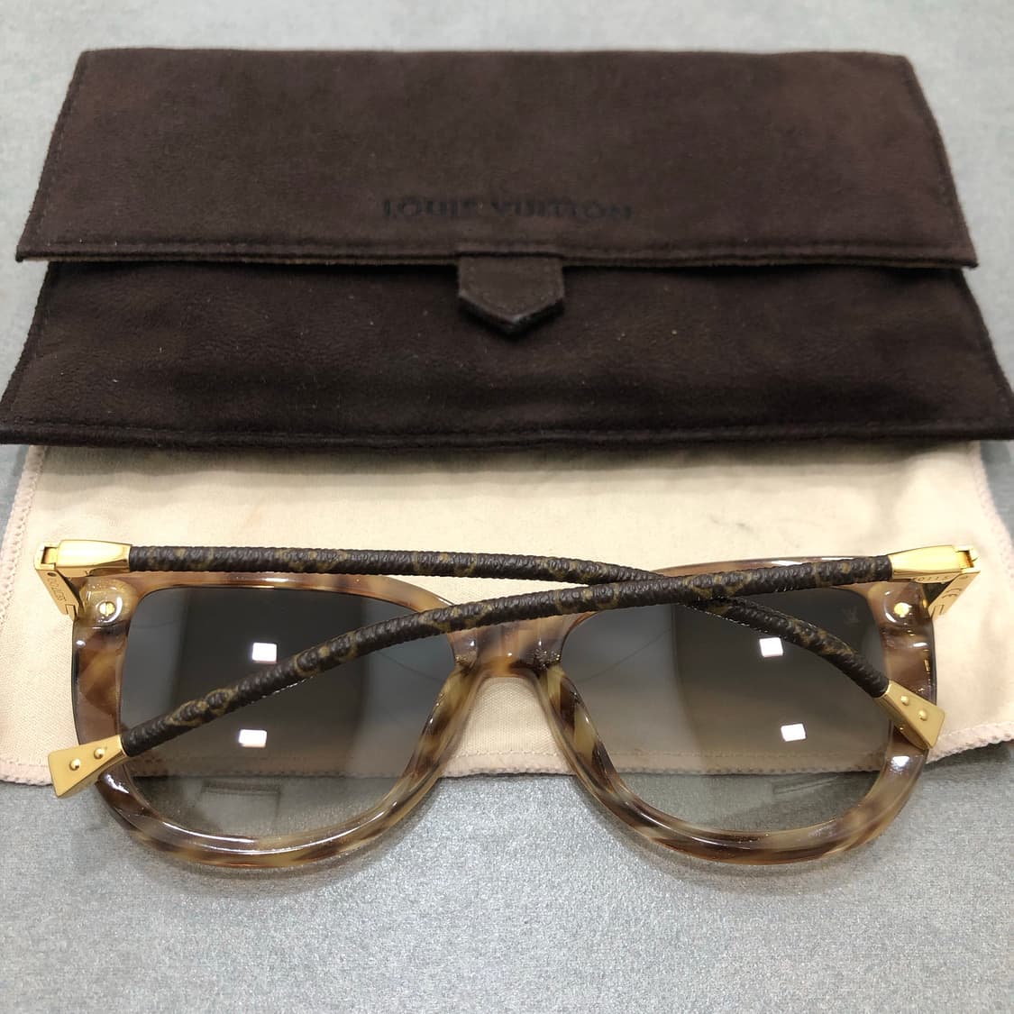 루이비통 모노그램 폴딩 선글라스 상품이미지9