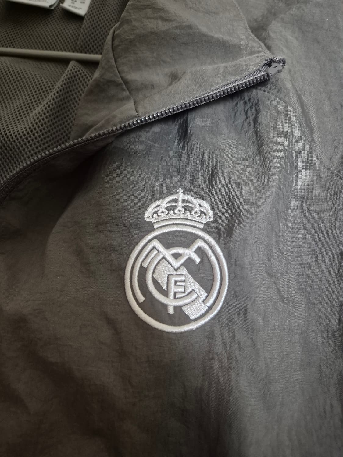 레알마드리드 오리지널스 트랙탑 상품이미지3