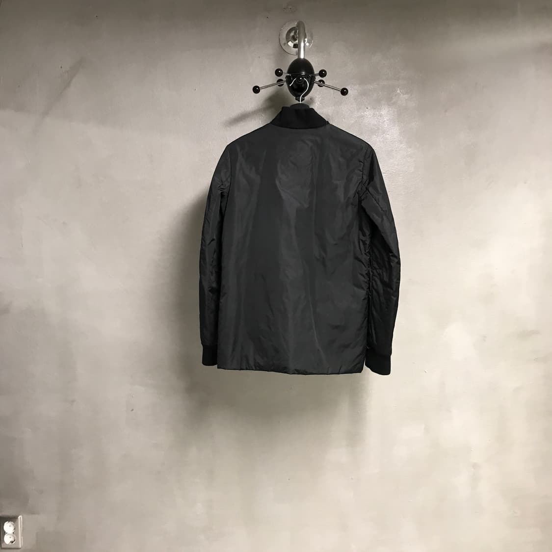 프라다 스포츠 블랙 봄버 자켓 42 상품이미지7
