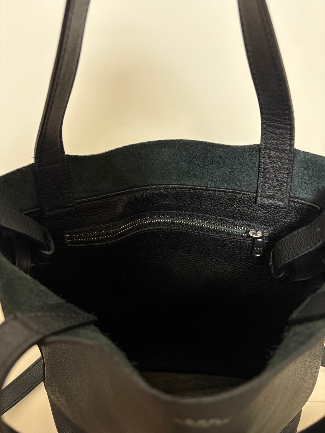 아페쎄 APC 블랙 토트 숄더 레더백  상품이미지3