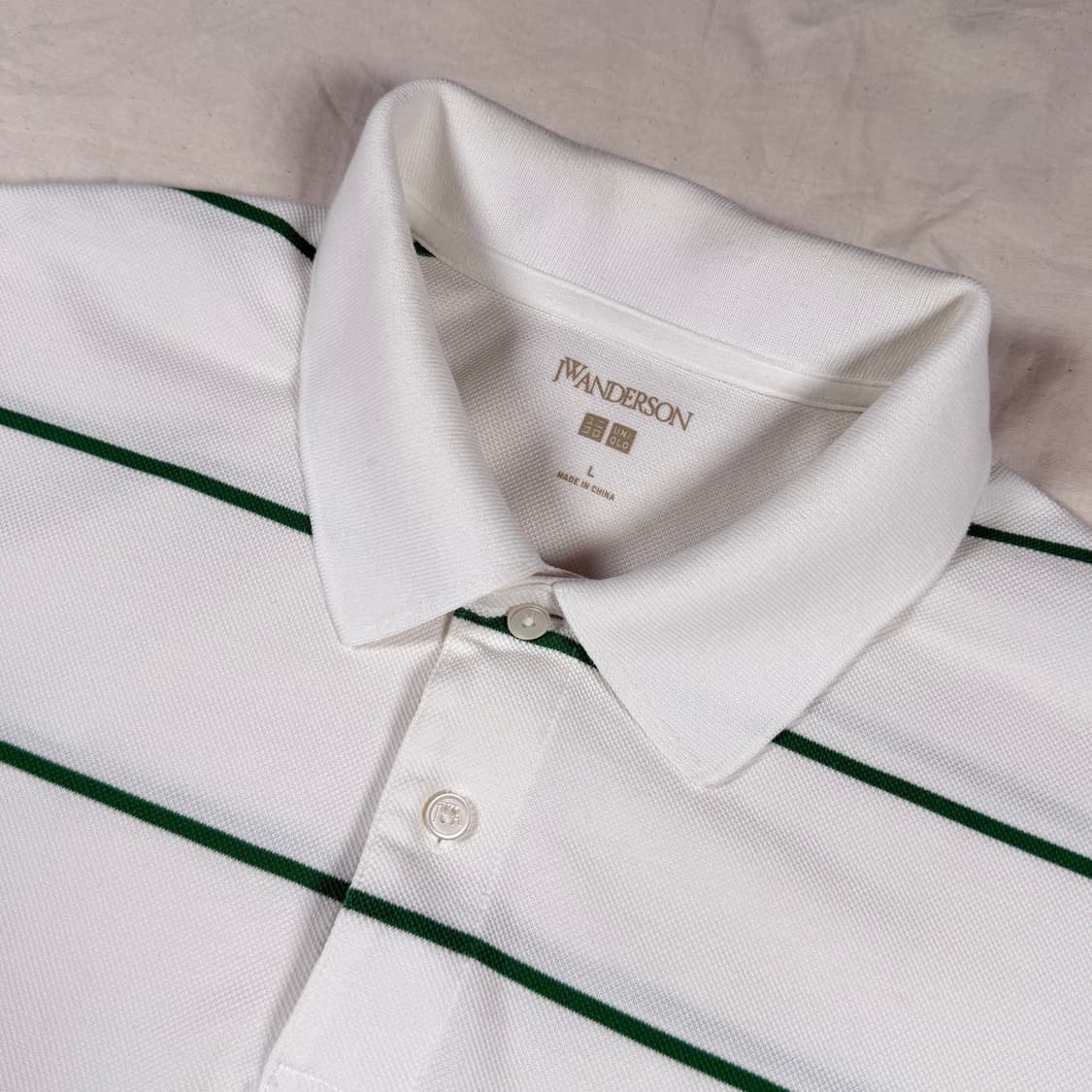 유니클로 jw앤더슨 반팔 티셔츠 카라티 상품이미지2