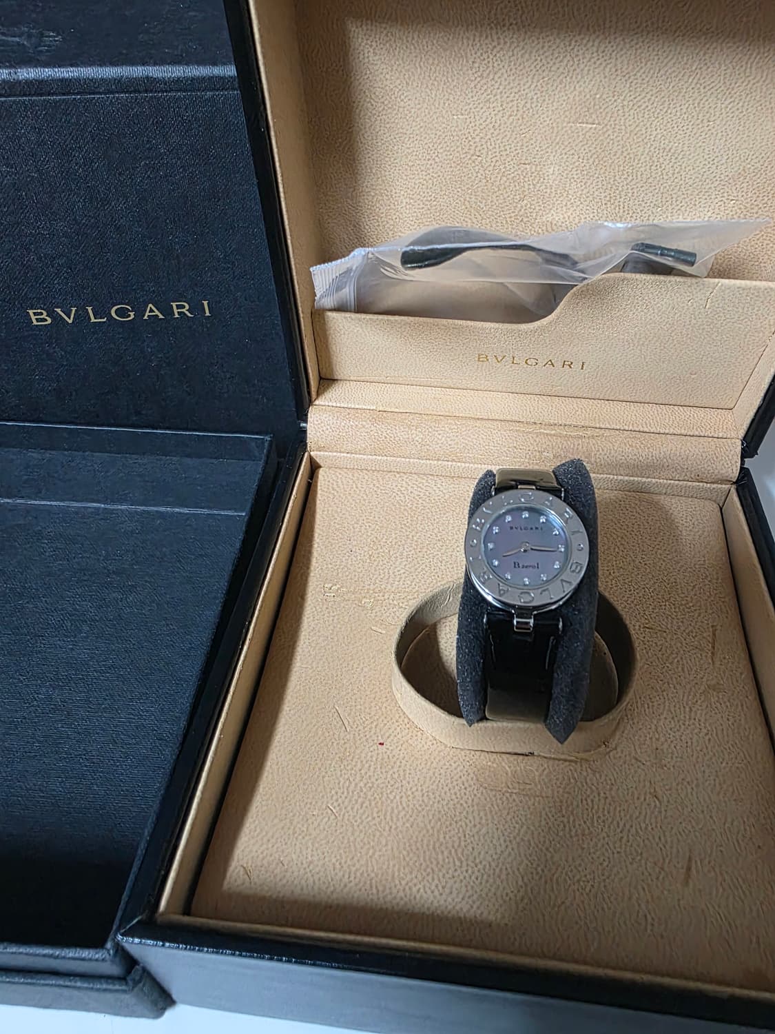 불가리 비제로원 22s 무브먼트쿼츠 12p다이아  상품이미지4