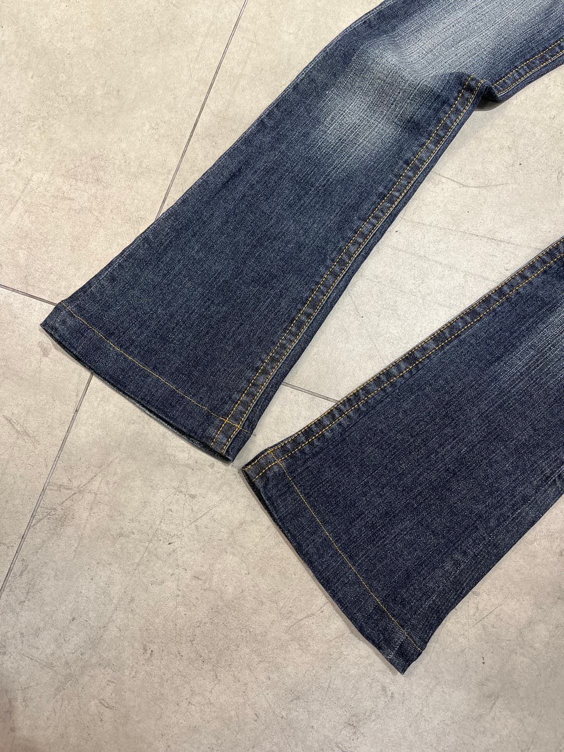 일본 빈티지 BCBG y2k 피스마크 큐빅 부츠컷 데님 팬츠 상품이미지8