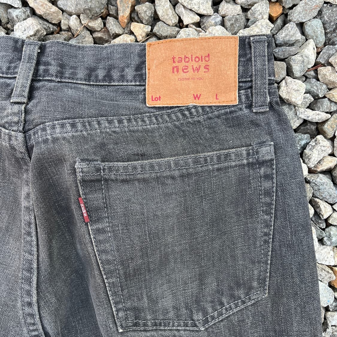 Tabloid News(made japan) 빈티지 흑청 데님(실측확인) 상품이미지5