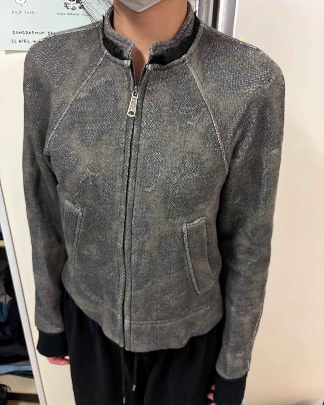 디젤 빈티지 워시드 데미지 집업 상품이미지1