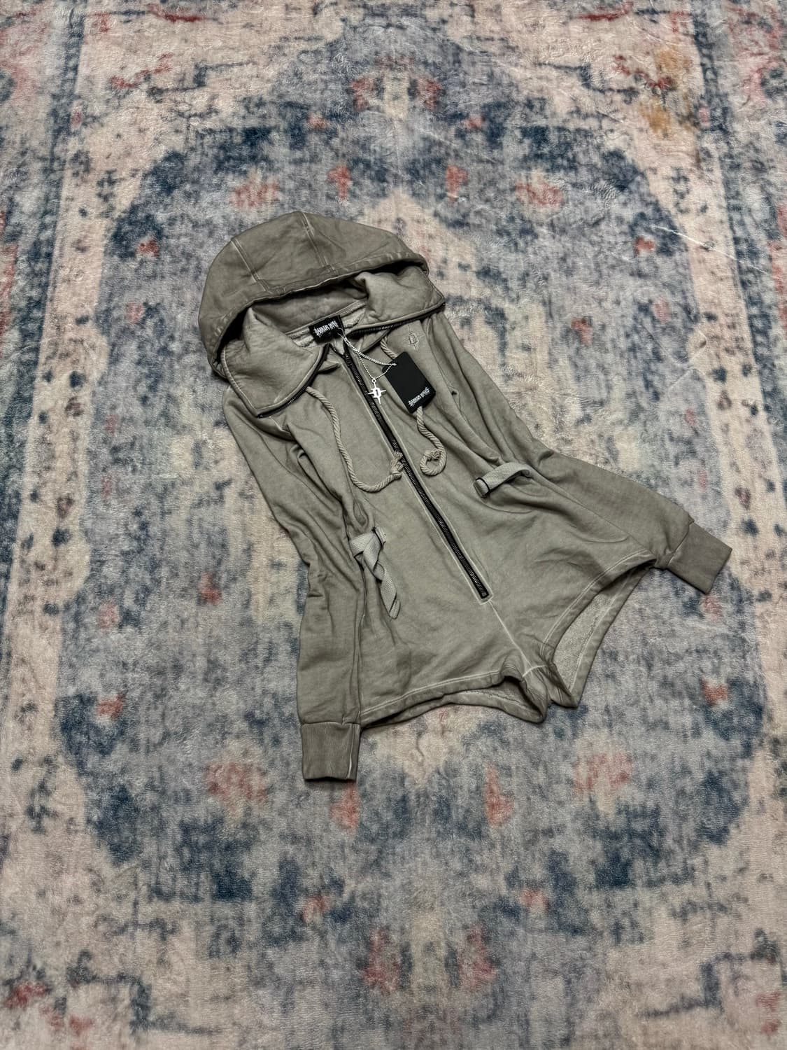 Dolls kill dark wavs hooded romper  상품이미지1