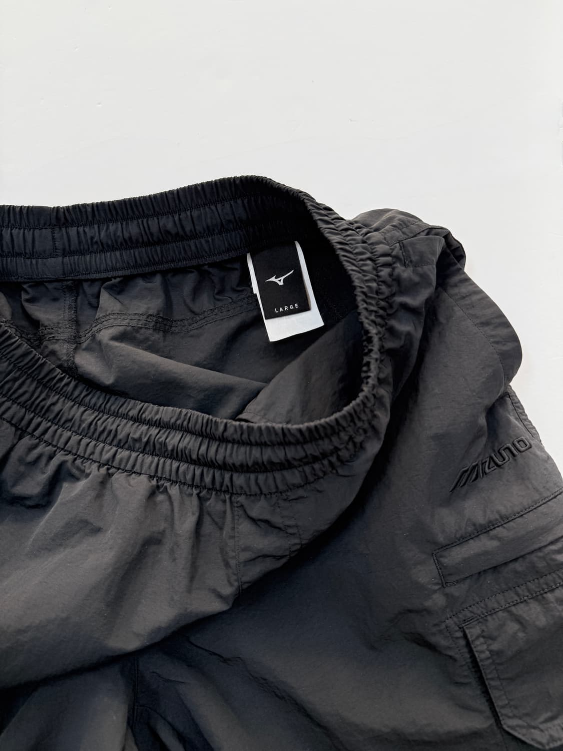 미즈노 블랙 나일론 카고 팬츠 상품이미지5