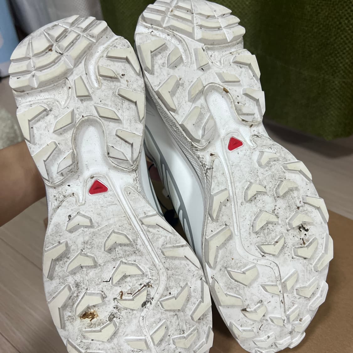 살로몬 XT-6 고어텍스 화이트 실버 상품이미지4