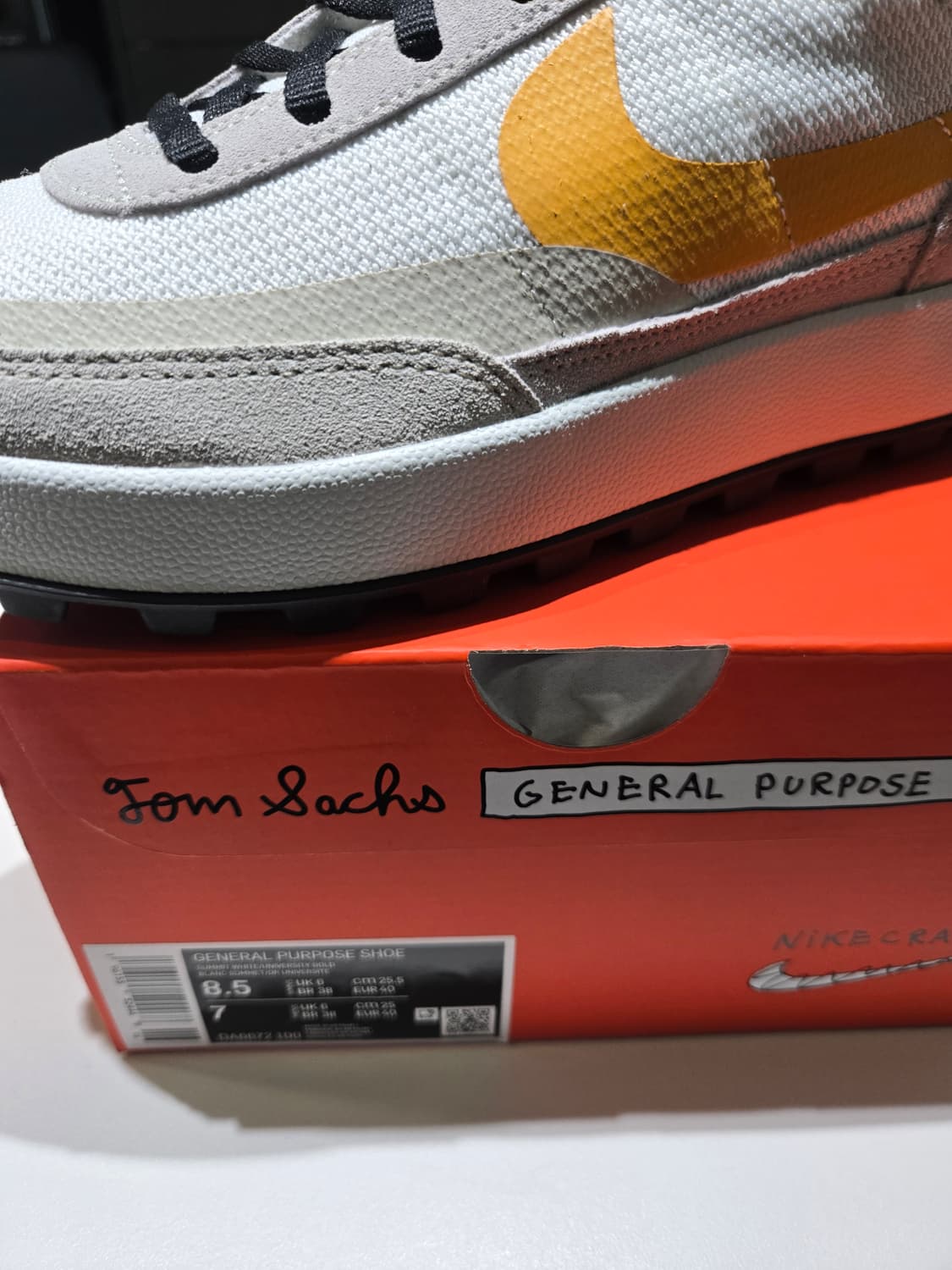 나이키 x 톰 삭스 제너럴 퍼포즈 슈 파인 그린 유니버시티 골드 상품이미지2