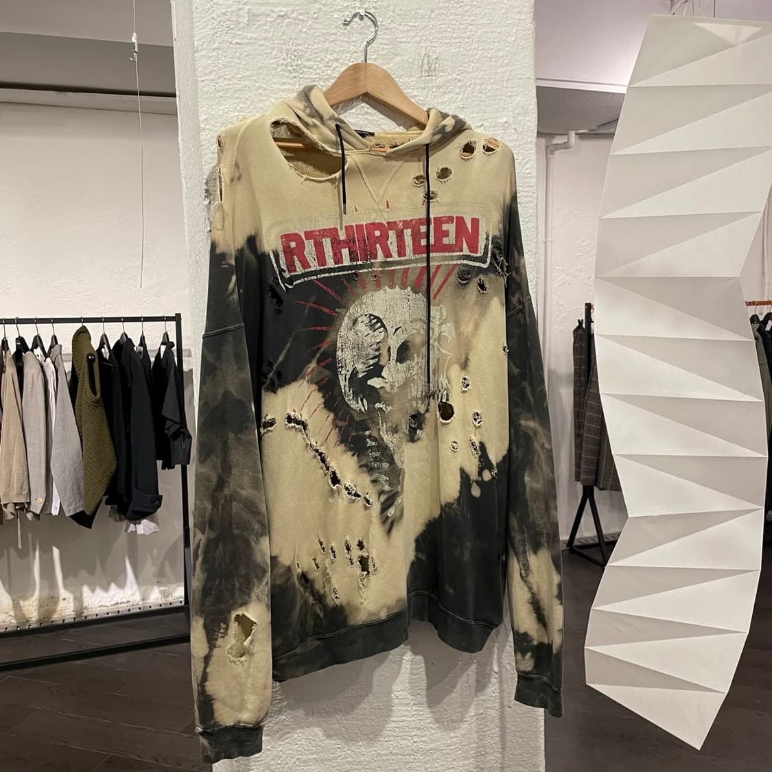 알썰틴(R13) 디스트레스드 오버사이즈 후드티셔츠 상품이미지1