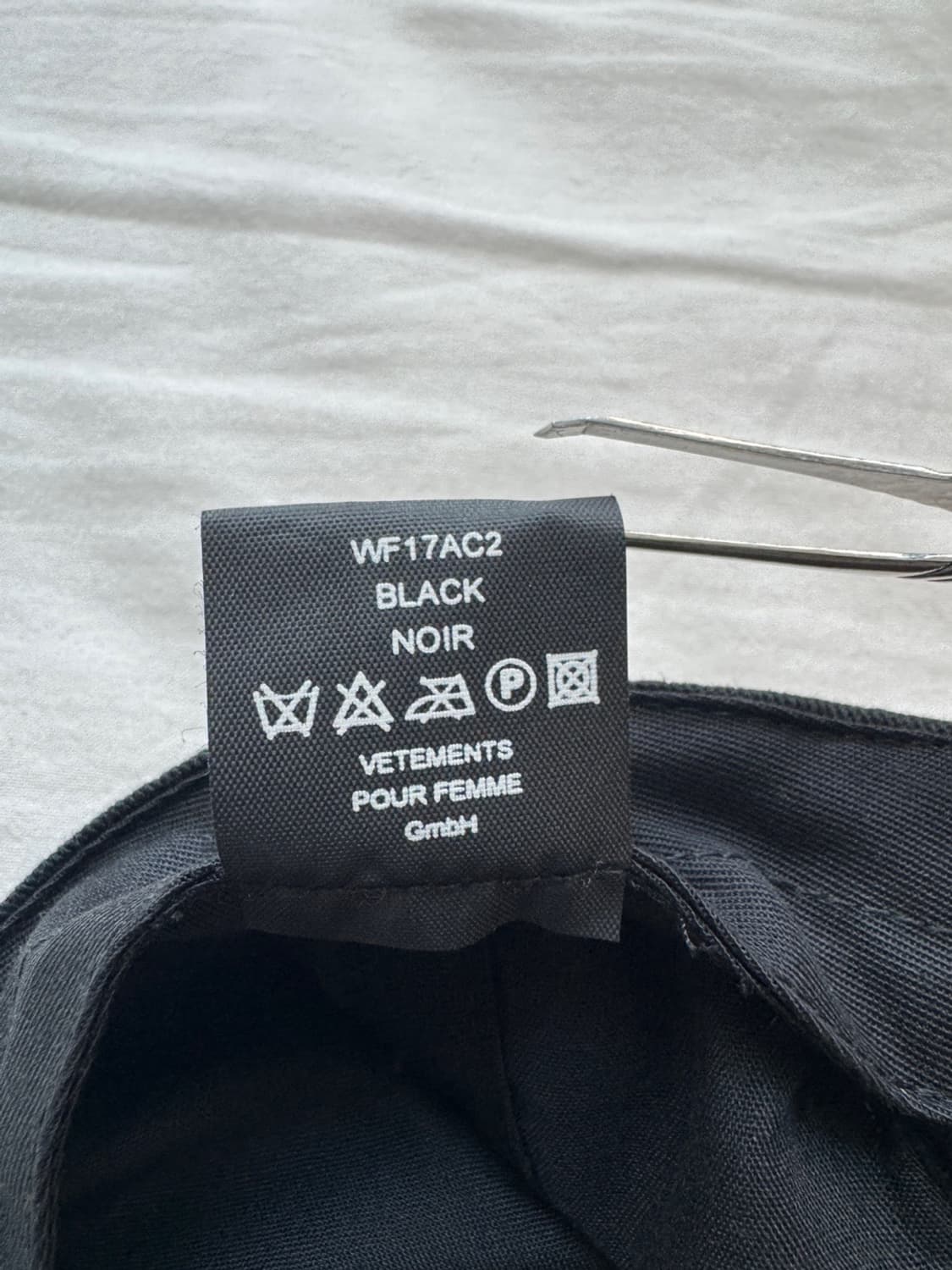 베트멍 섹슈얼 판타지 볼캡  VETEMENTS 모자 블랙  상품이미지8