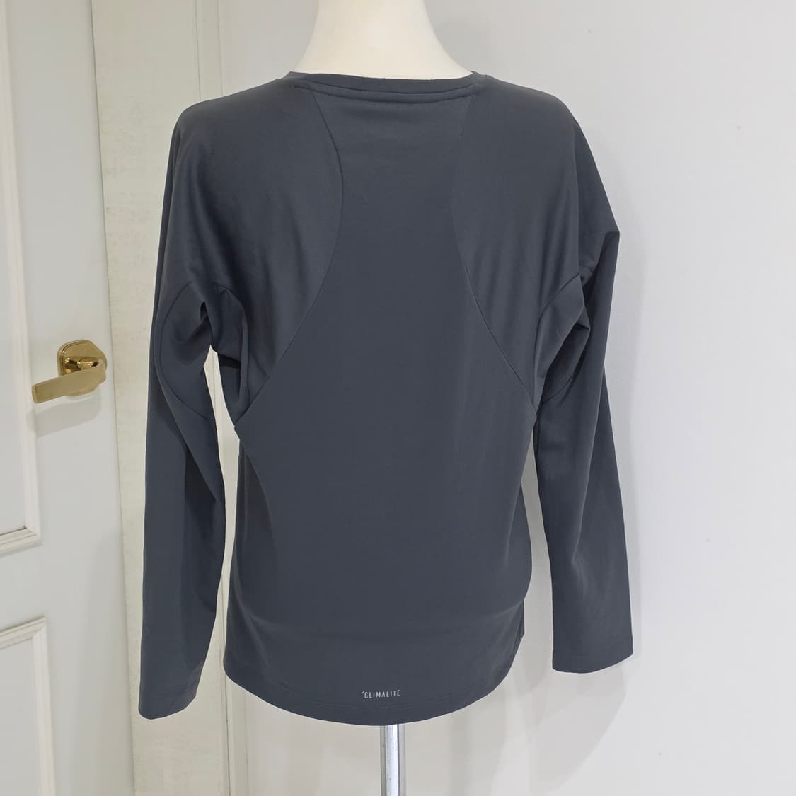 JP 아디다스)그레이 기능성 긴팔티셔츠 상품이미지3