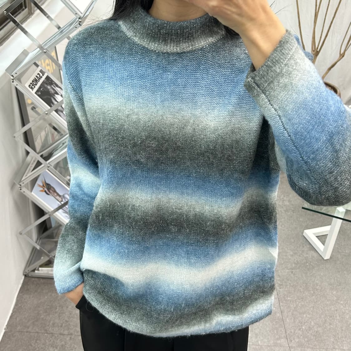 COYAL 그라데이션 스트라이프 니트 상품이미지3