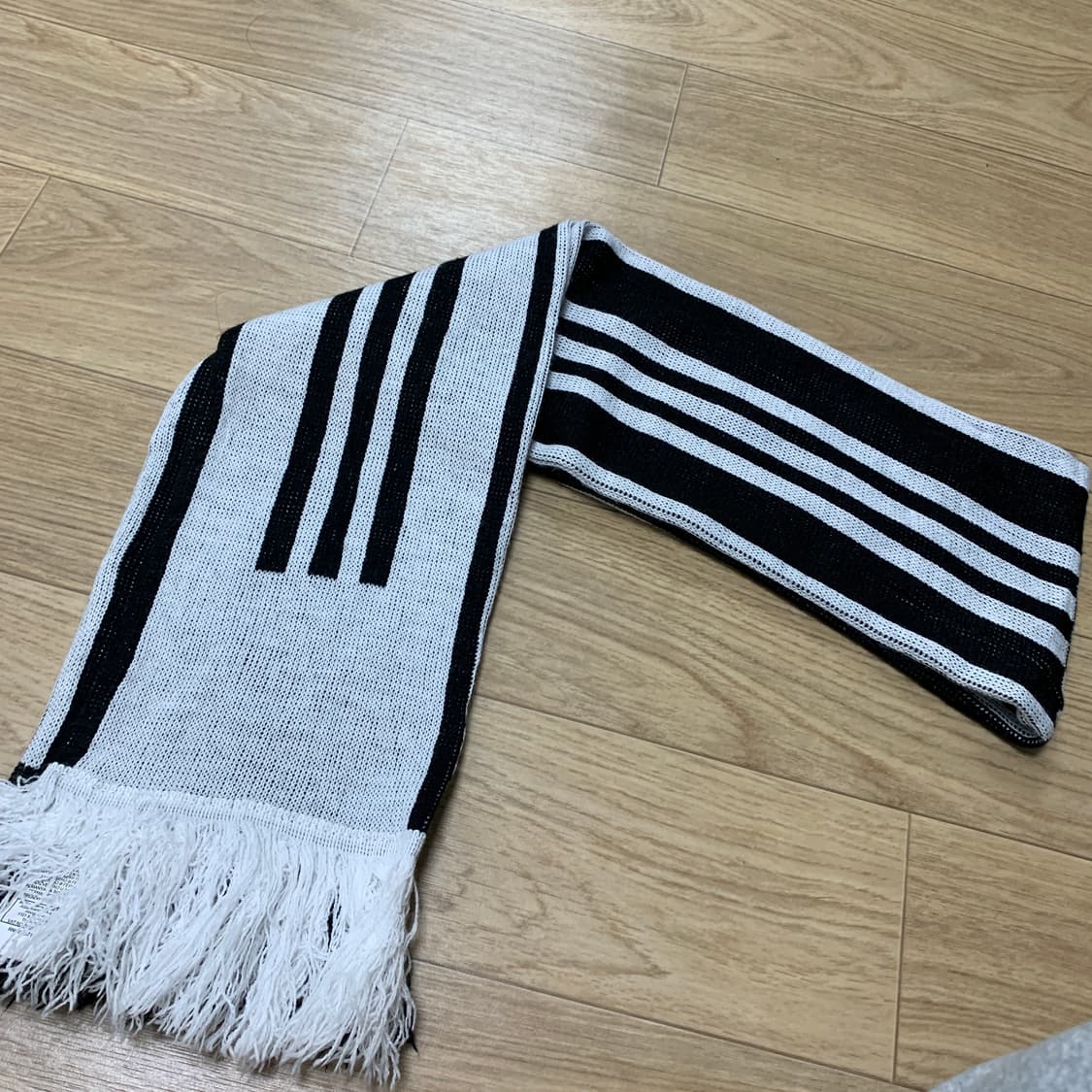 아디다스 유벤투스 머플러 상품이미지3