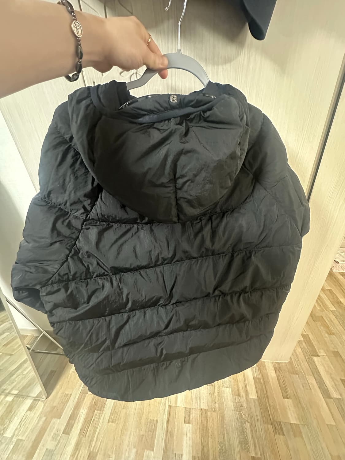 cp컴퍼니 패딩 상품이미지3