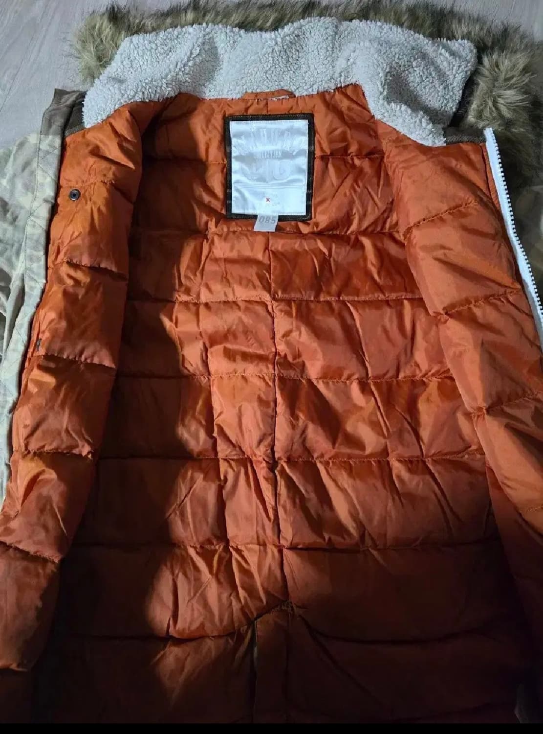 아디다스x버튼 콜라보 점퍼.   싸이즈 95 상품이미지8