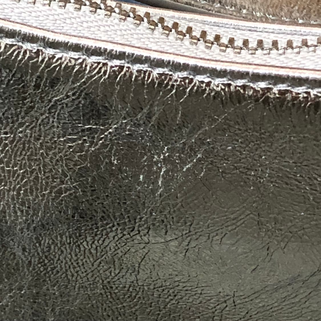 마뗑킴 stud leather shoulder bag in silver 상품이미지7