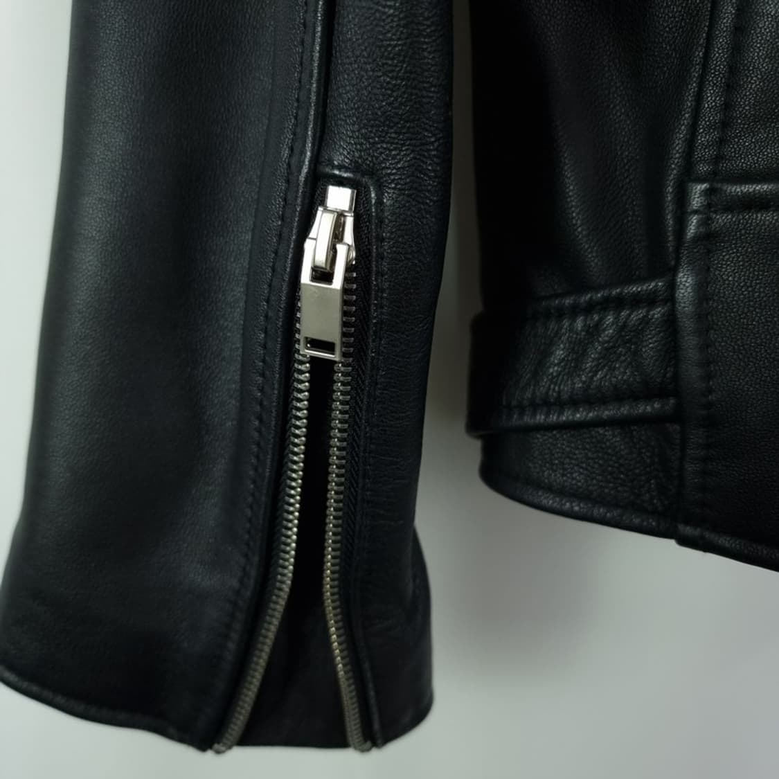 [드로우핏] 리얼 램스킨 양가죽 사선 라이더 자켓 블랙 M18908 상품이미지4