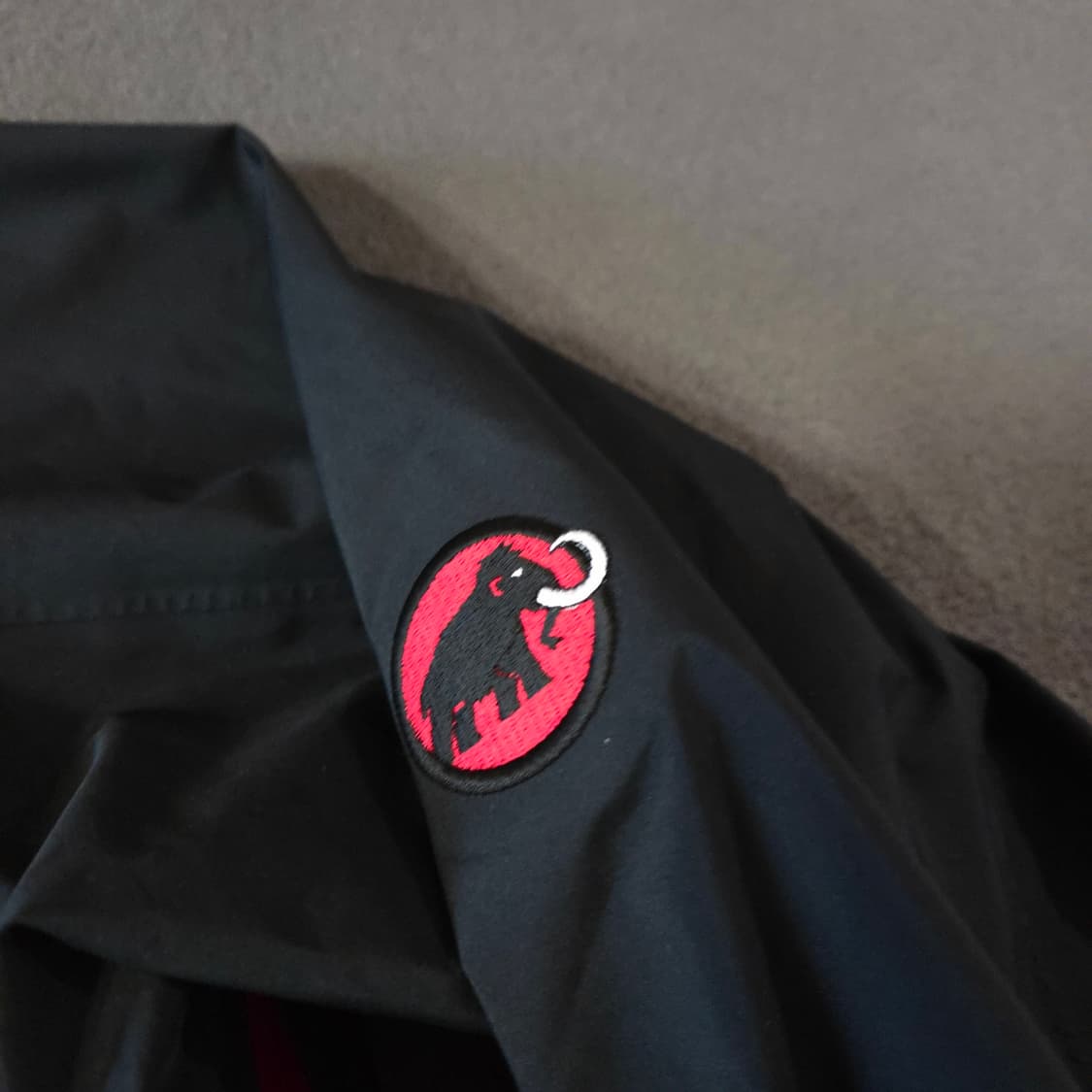 새상품급 마무트 고어텍스 팩라이트 헬리오스 자켓 바람막이 XL(아시아) 상품이미지4