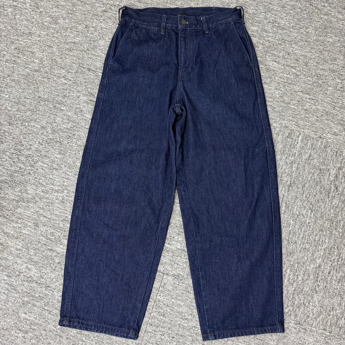 유니클로 와이드 테이퍼드 팬츠 | 상태 좋음 상품이미지1