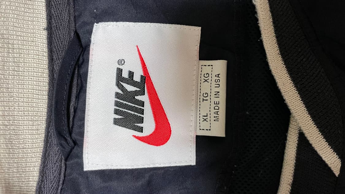 나이키 빈티지 90s 느낌 웜업 xl판매합니다 상품이미지2