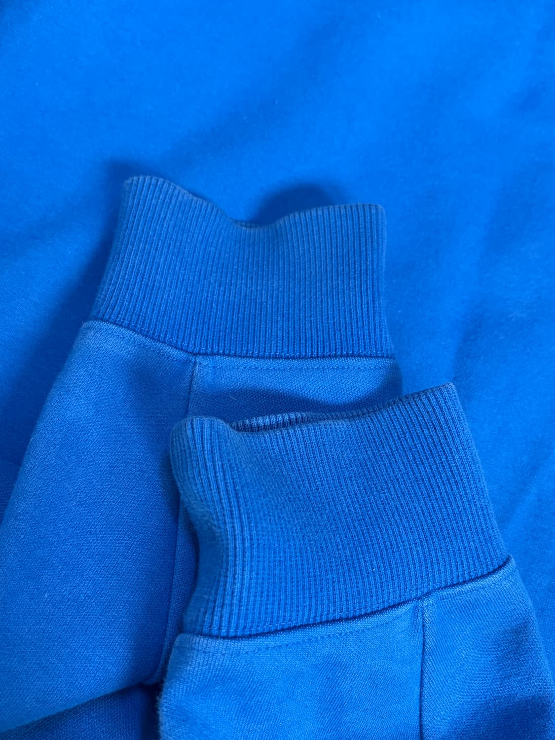 아더에러 21fw 맨투맨 1사이즈 상품이미지6