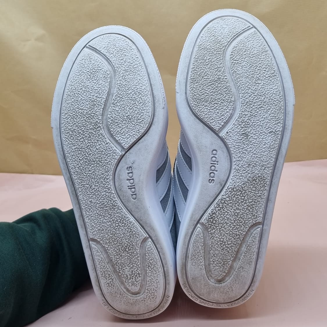 아디다스 코트실크 여성운동화230 상품이미지3