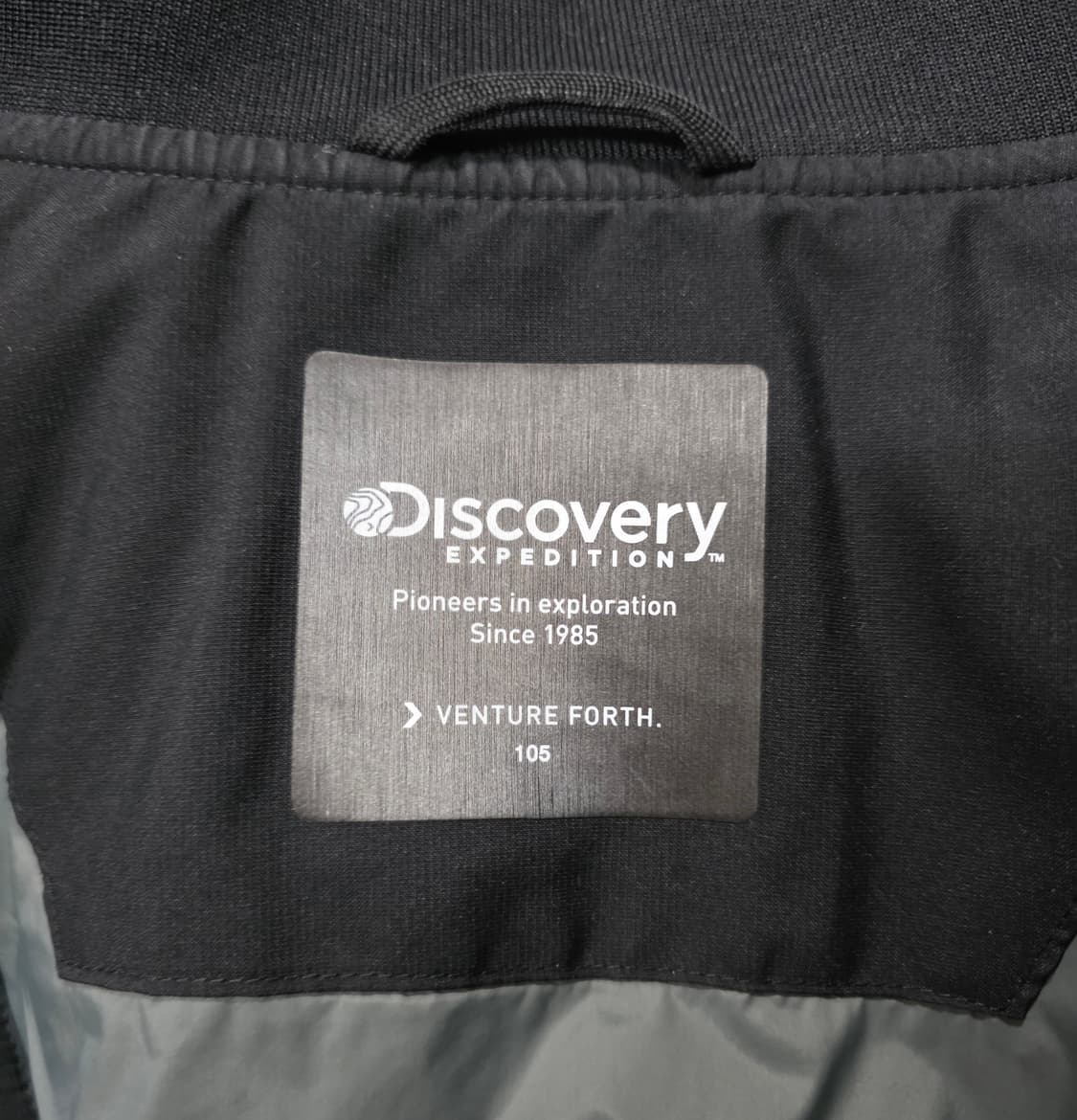 디스커버리 남자 퀼팅경량패딩.
싸이즈 105.
 상품이미지4