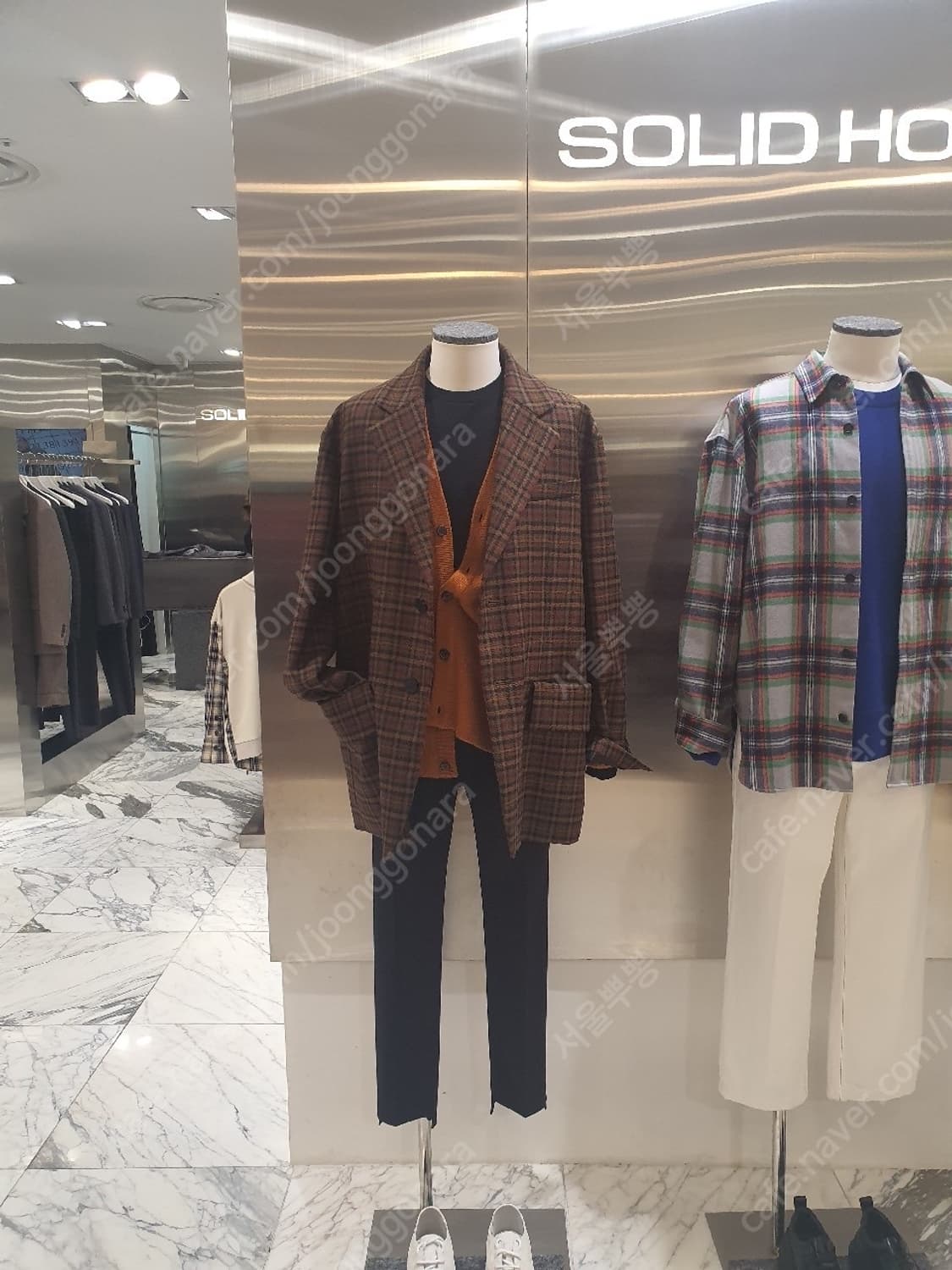 솔리드옴므 오버핏 체크 블레이저 (S193CJ15329D) 상품이미지10