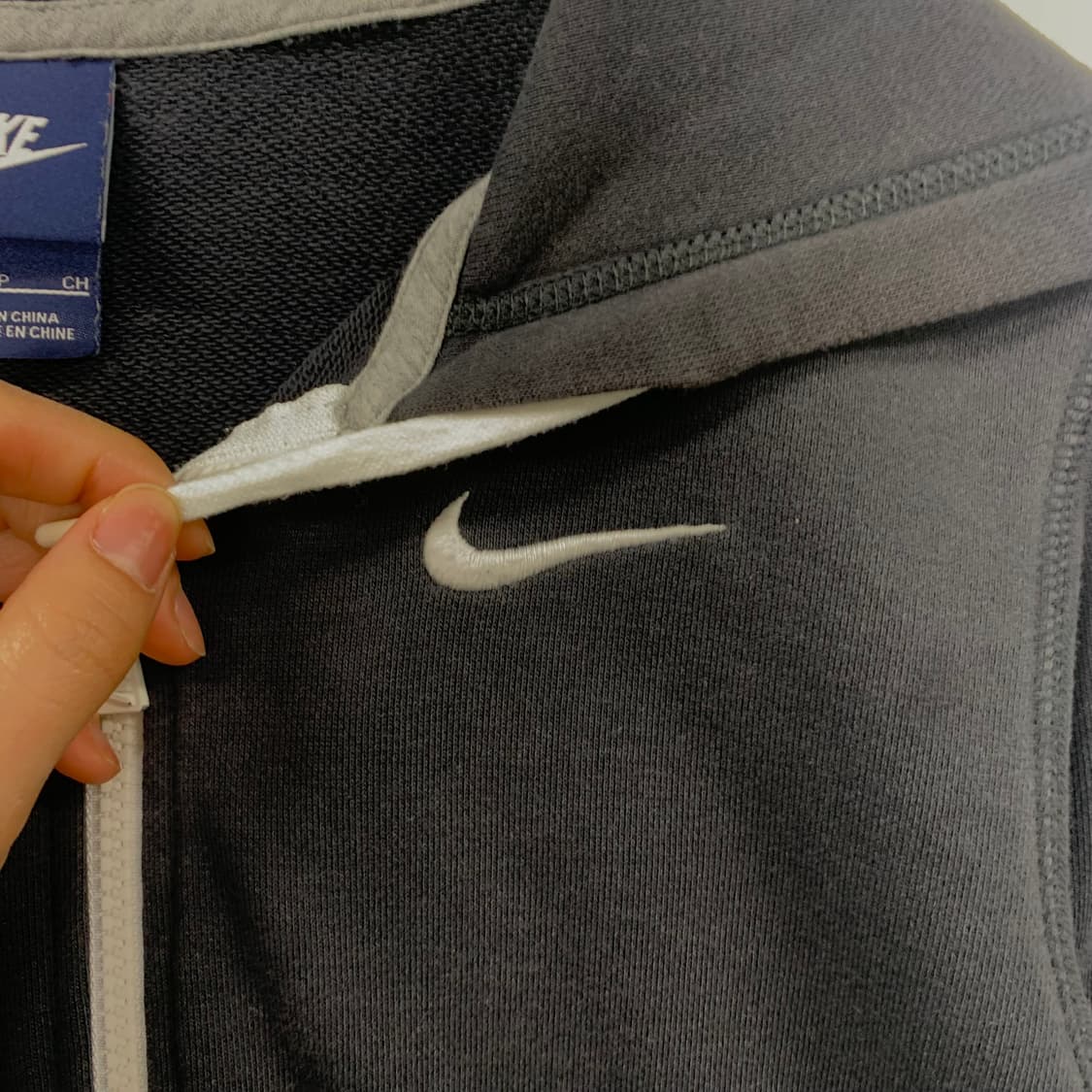 나이키 신형 블랙 후드집업 상품이미지4