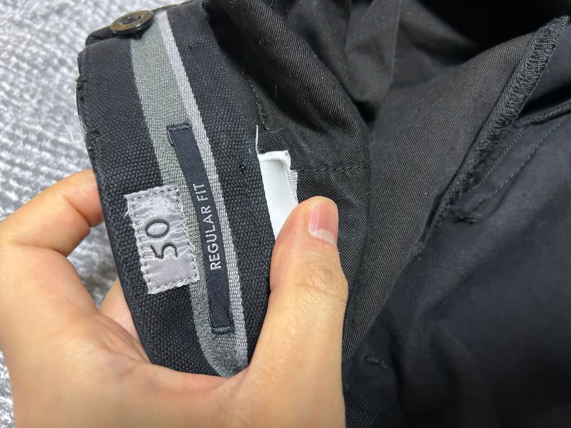 (사용감없음)cp company 렌즈 블랙카고팬츠 32(50) 상품이미지7