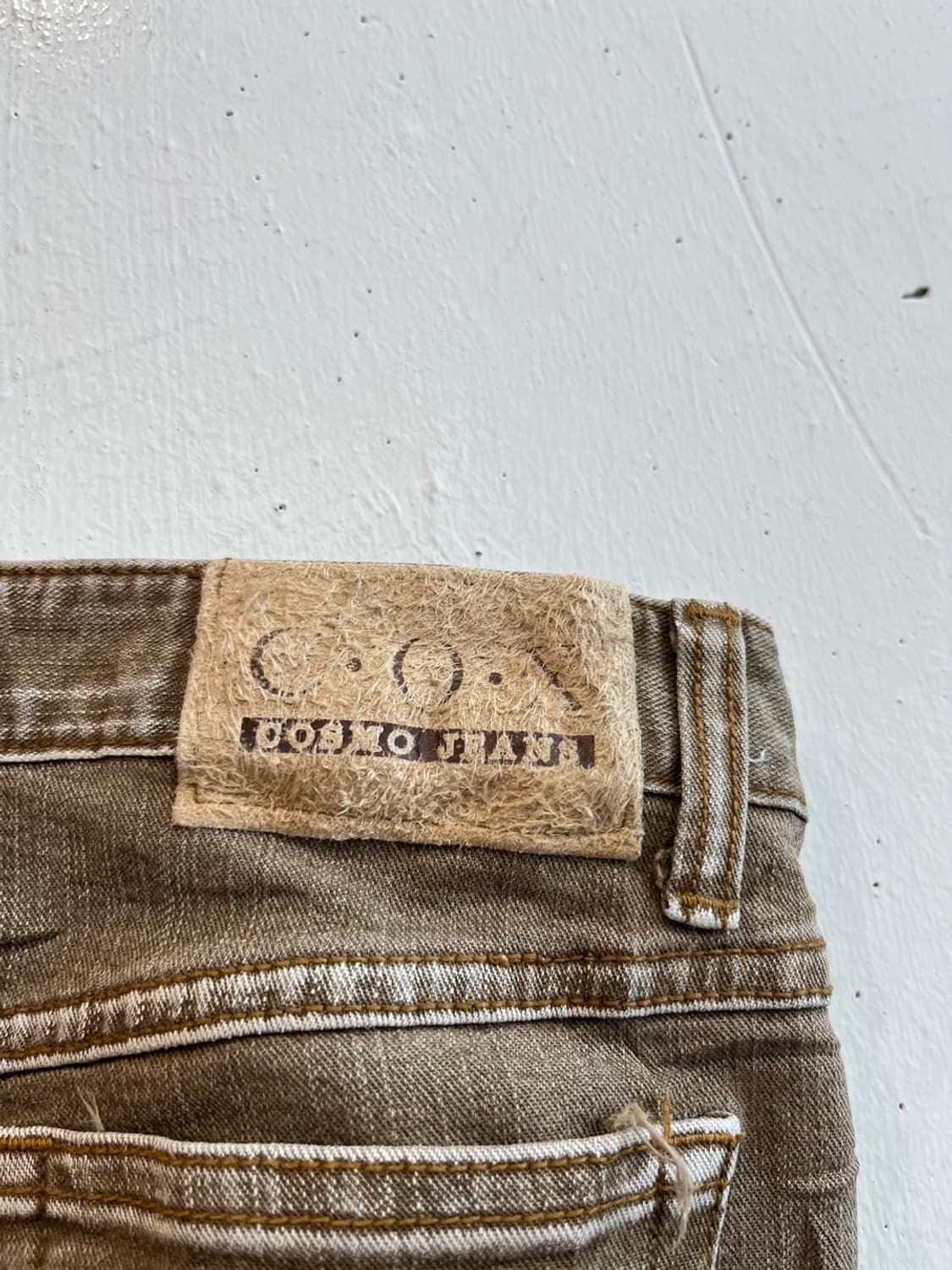 COX COSMO JEANS 로우라이즈 자수 부츠컷 데님팬츠 상품이미지5