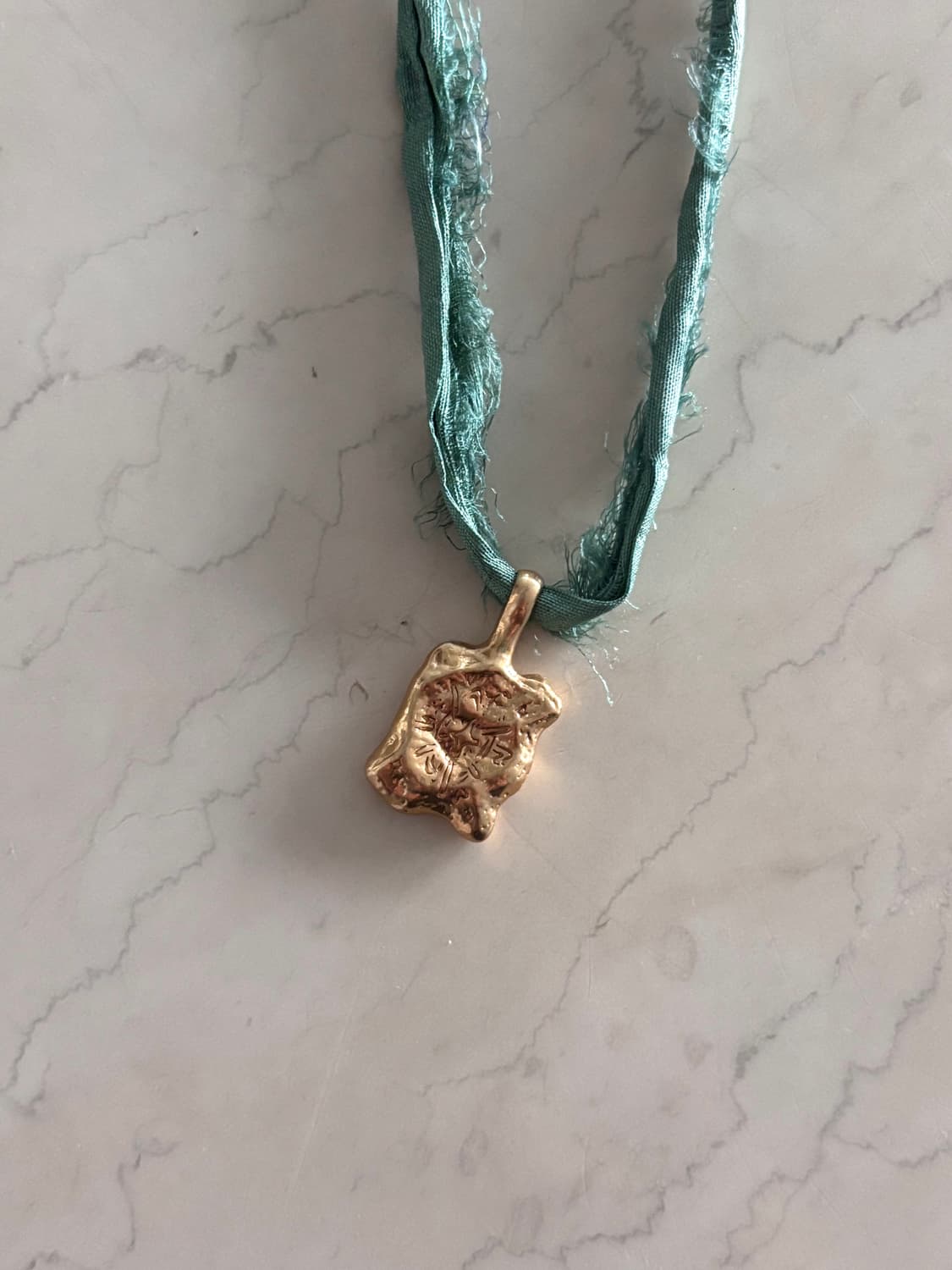 (새상품) Towtow Archive 토우토우아카이브 민트색 목걸이 상품이미지3