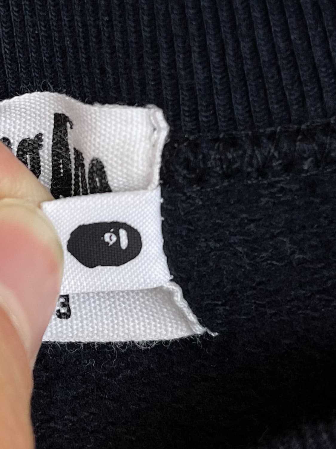 베이프 샤크 집 페이스 스웻셔츠 상품이미지9