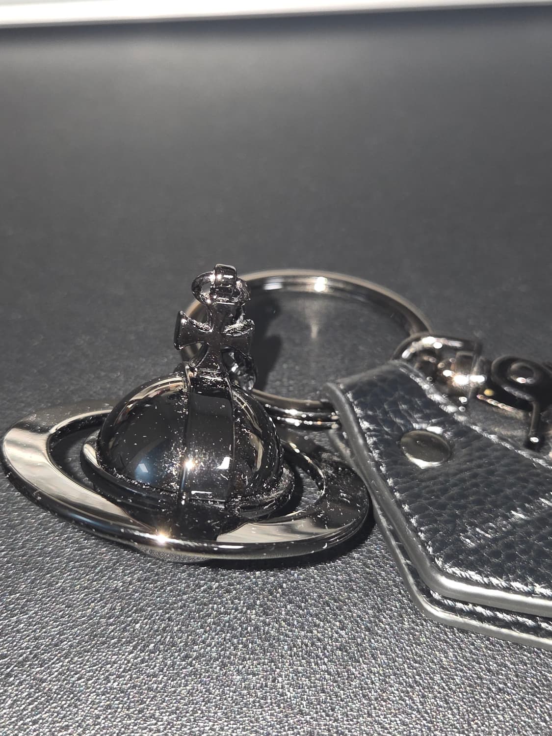 비비안웨스트우드 ORB 키링 상품이미지1