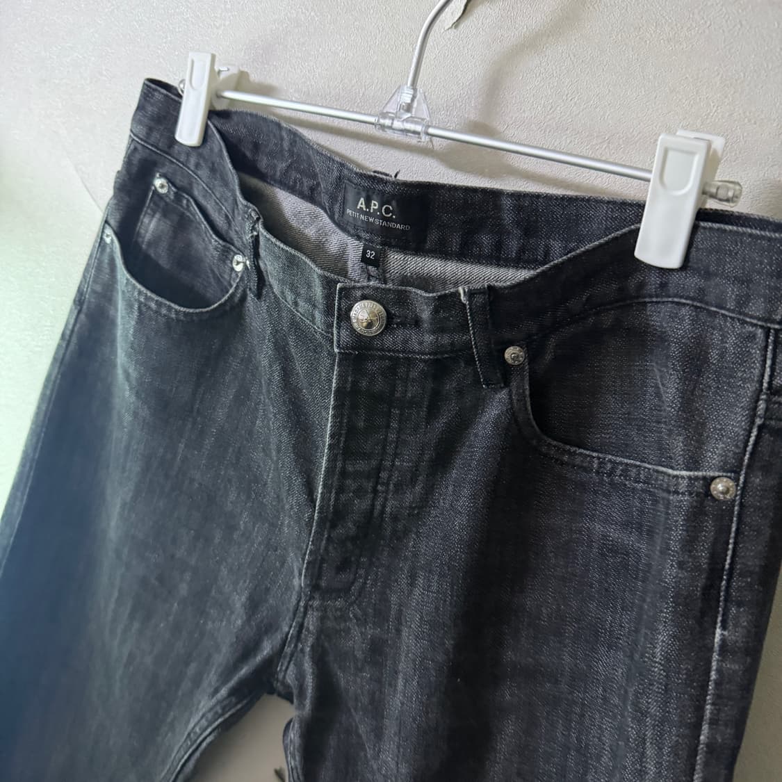 A.P.C 남성 블랙 쁘띠 뉴스탠다드 데님 32(남성 31-32정도) 상품이미지1