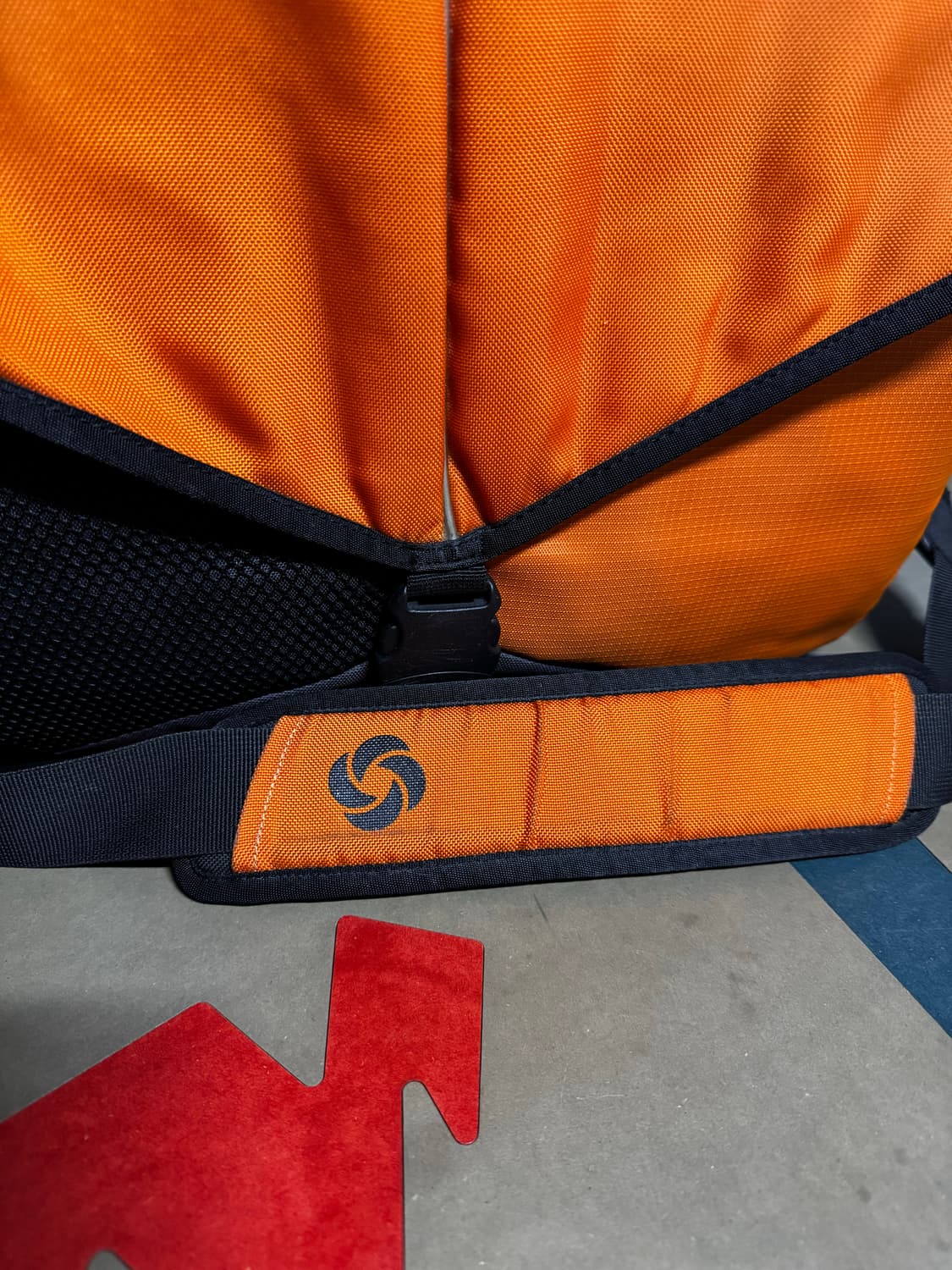 Samsonite Orange Messenger Shoulder Bag 상품이미지3