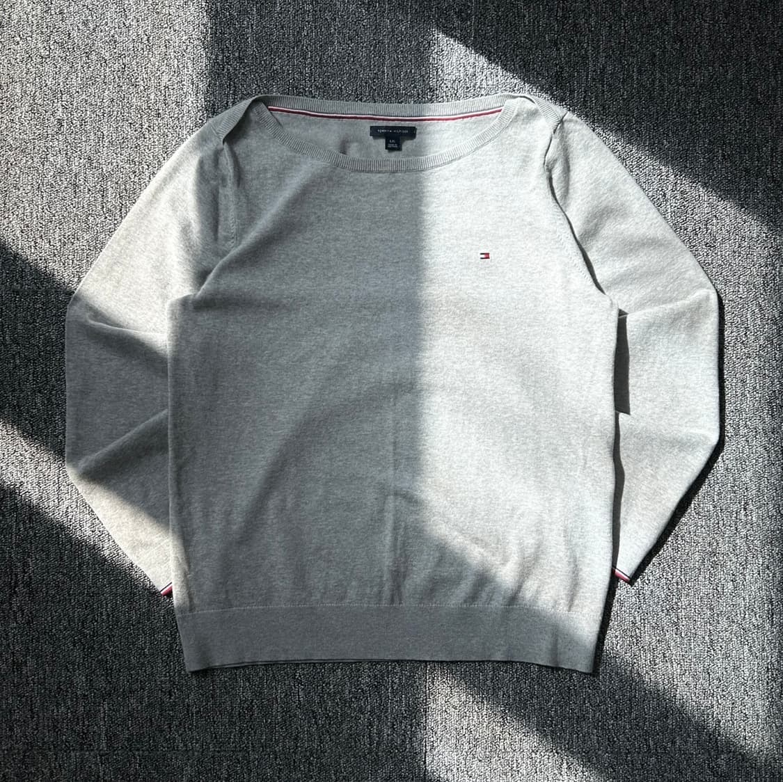 타미힐피거 오프숄더 그레이 니트 상품이미지1
