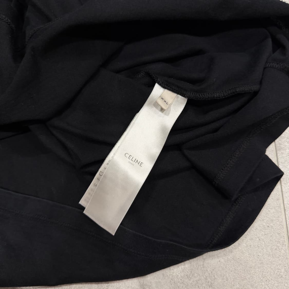 셀린느 로고반팔 블랙 2xl 상품이미지2