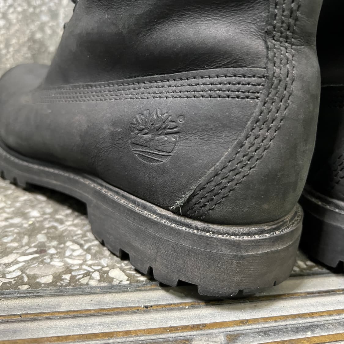 팀버랜드 6인치 블랙 부츠 상품이미지4