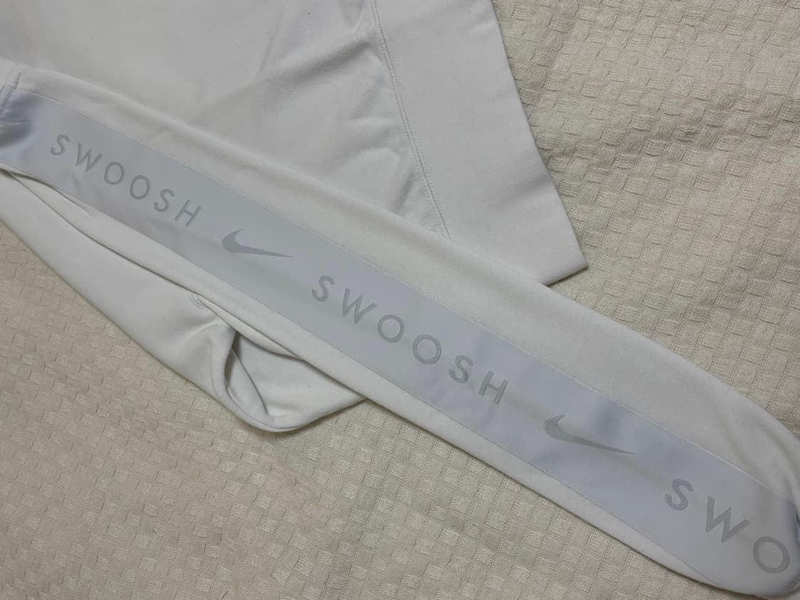 나이키 스우시 맨투맨 상품이미지3