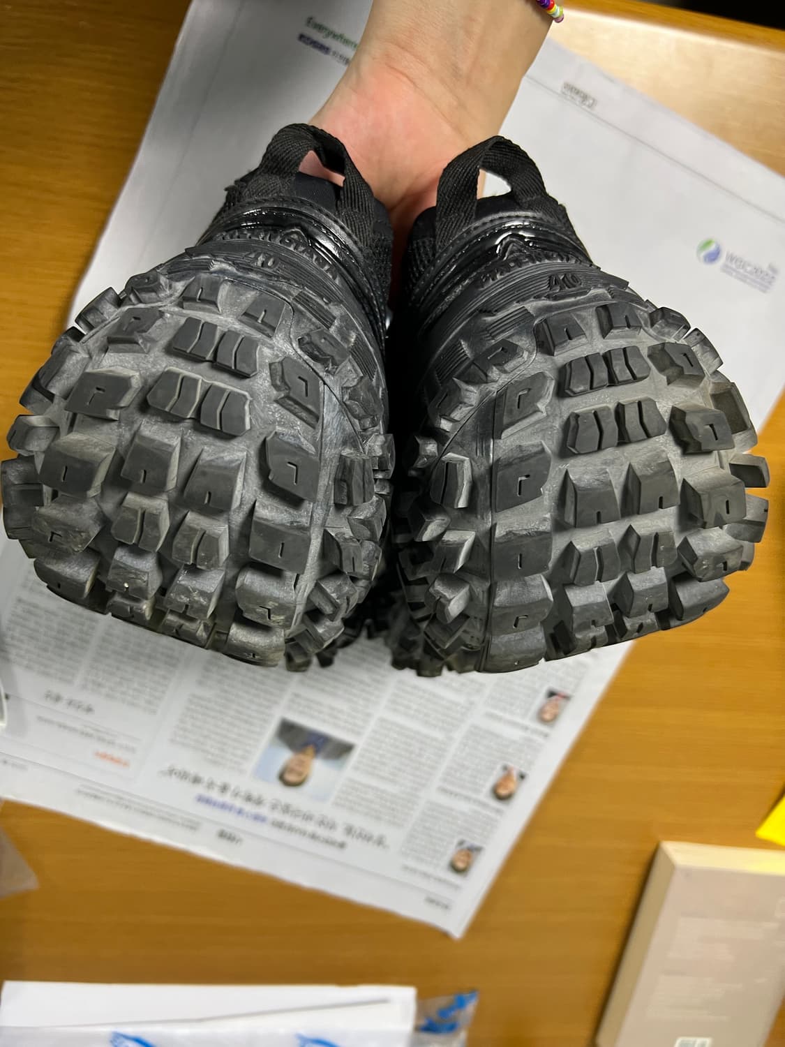 [40] 발렌시아가 디펜더 상품이미지5