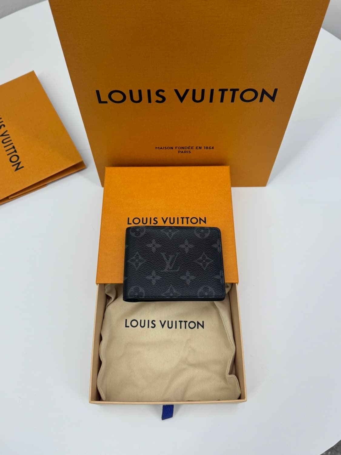 [백화점] 루이비통 멀티플 월렛 모노그램 이클립스 반지갑  450,000 상품이미지2