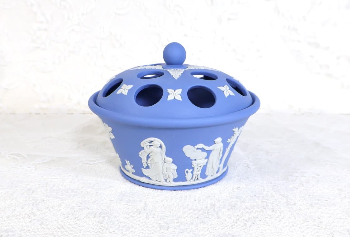 [영국앤틱] 웨지우드 제스퍼웨어 페일블루 포푸리 화병 상품이미지2